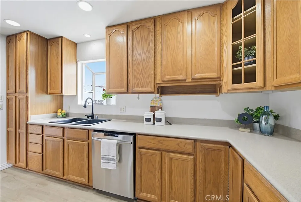 16202 Marlinton Dr, Whittier, CA 90604-3627