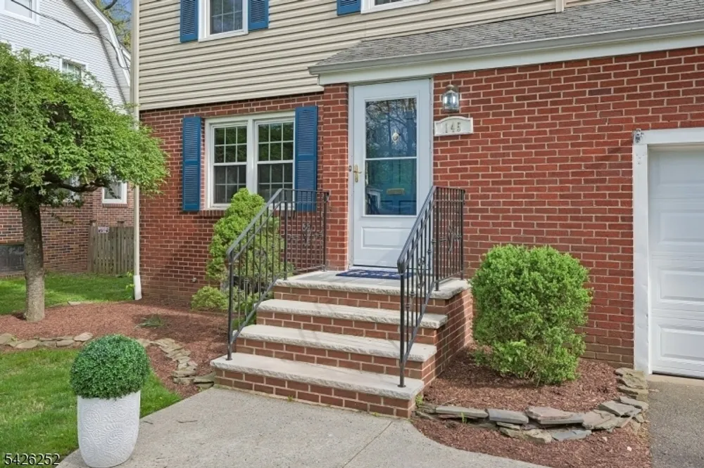 145 Bryant Ave, Springfield, NJ 07081