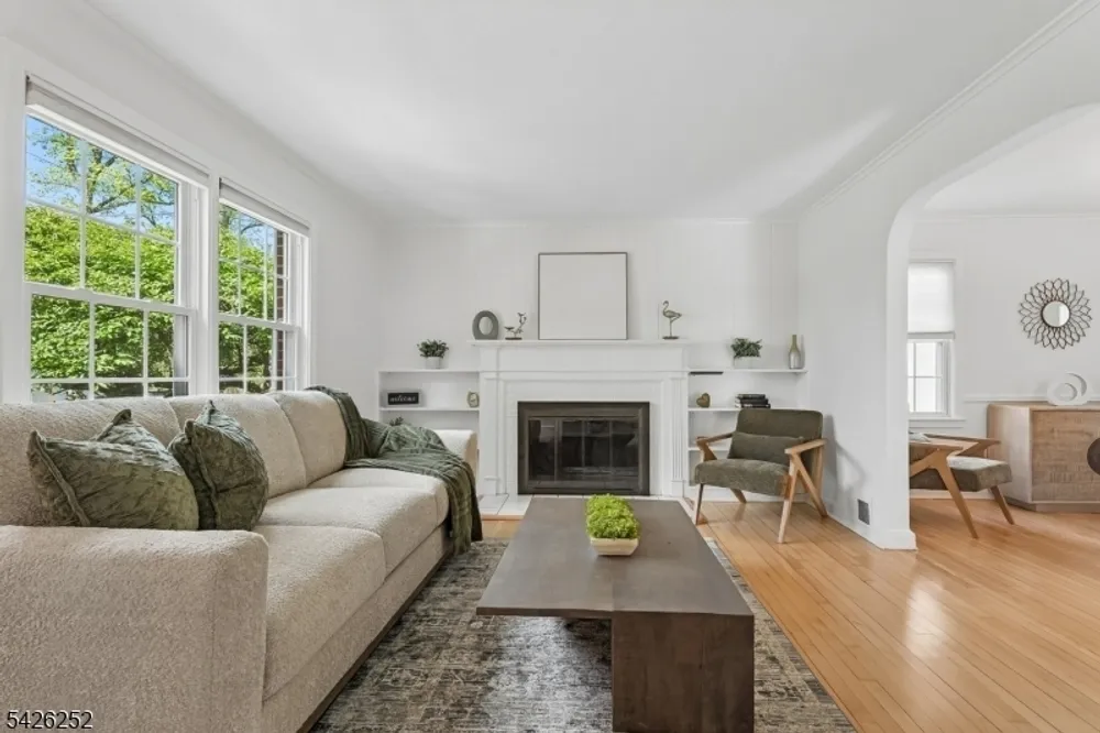 145 Bryant Ave, Springfield, NJ 07081