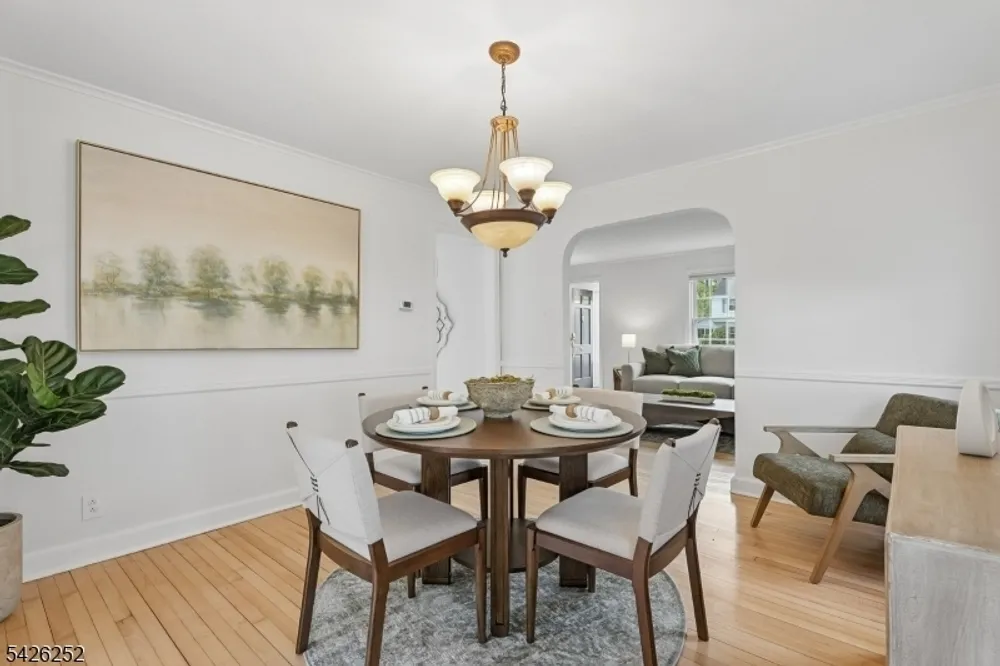 145 Bryant Ave, Springfield, NJ 07081