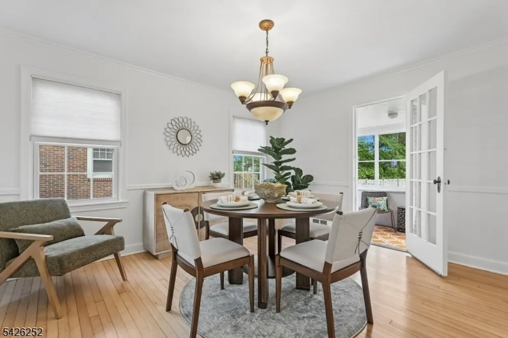 145 Bryant Ave, Springfield, NJ 07081