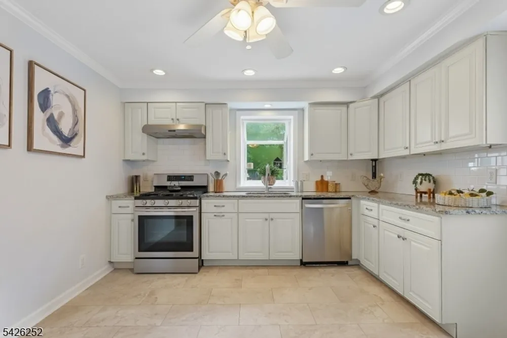 145 Bryant Ave, Springfield, NJ 07081