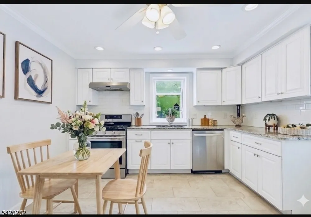 145 Bryant Ave, Springfield, NJ 07081