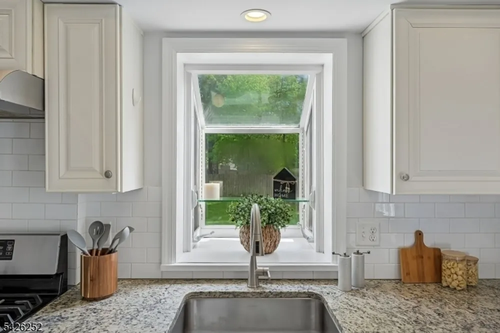 145 Bryant Ave, Springfield, NJ 07081