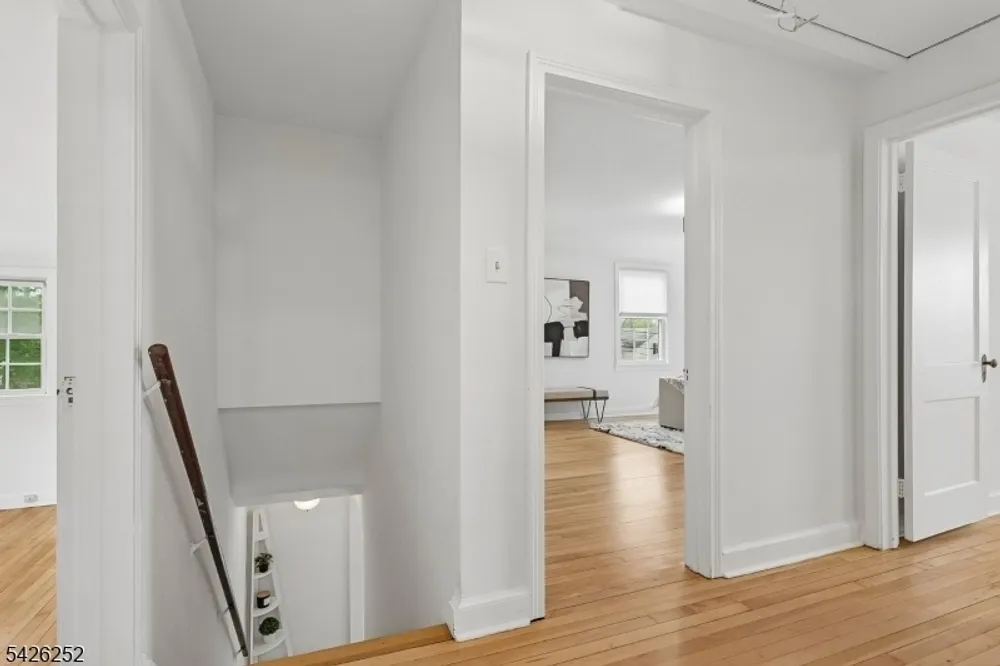 145 Bryant Ave, Springfield, NJ 07081