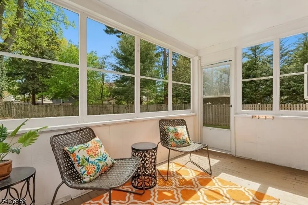 145 Bryant Ave, Springfield, NJ 07081