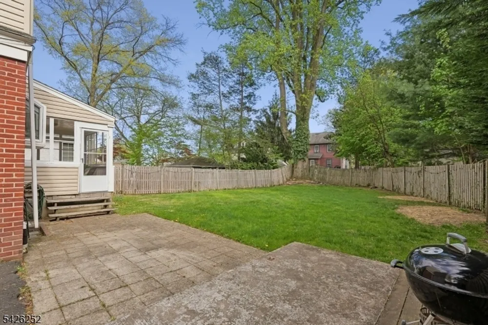 145 Bryant Ave, Springfield, NJ 07081