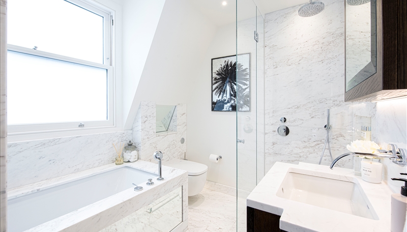 Fourth Floor Three Bedroom Penthouse To Let, Prince of Wales Terrace, Kensington, W8 Image 12