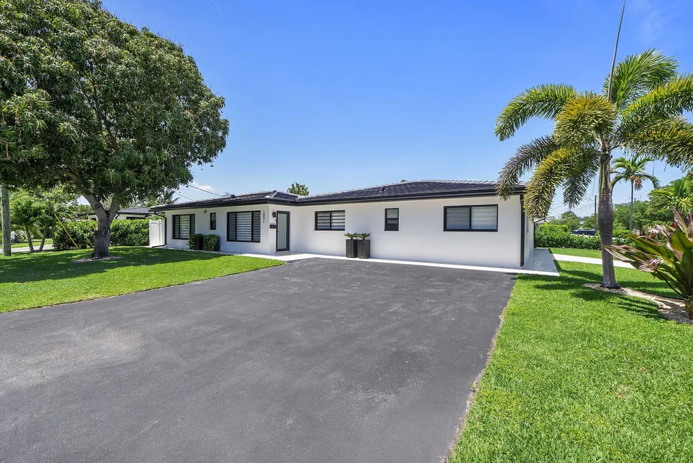 491 SE 19th Ave, Pompano Beach, FL 33060