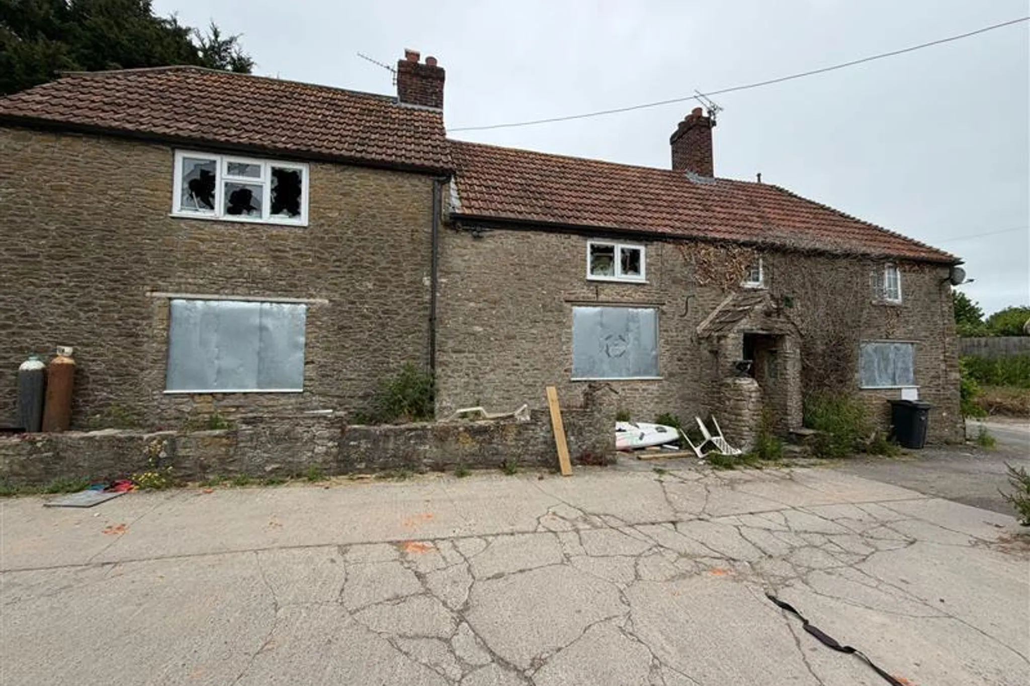 Outstanding opportunity in 10 acres, Blatchbridge, Frome, BA11