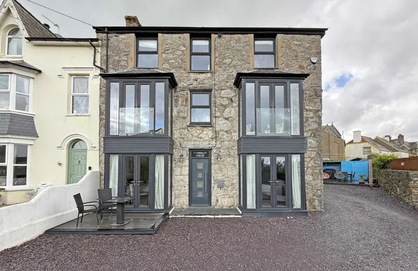 Cambrian Terrace, Criccieth, Gwynedd, LL52