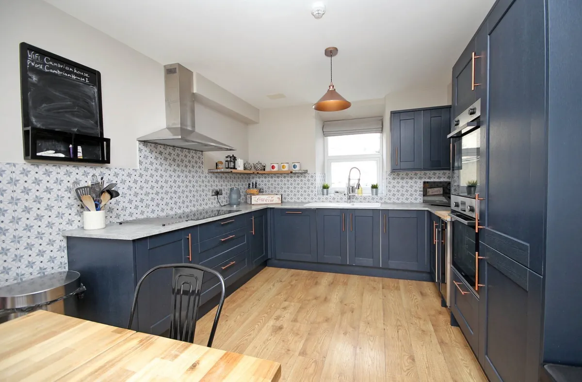Cambrian Terrace, Criccieth, Gwynedd, LL52