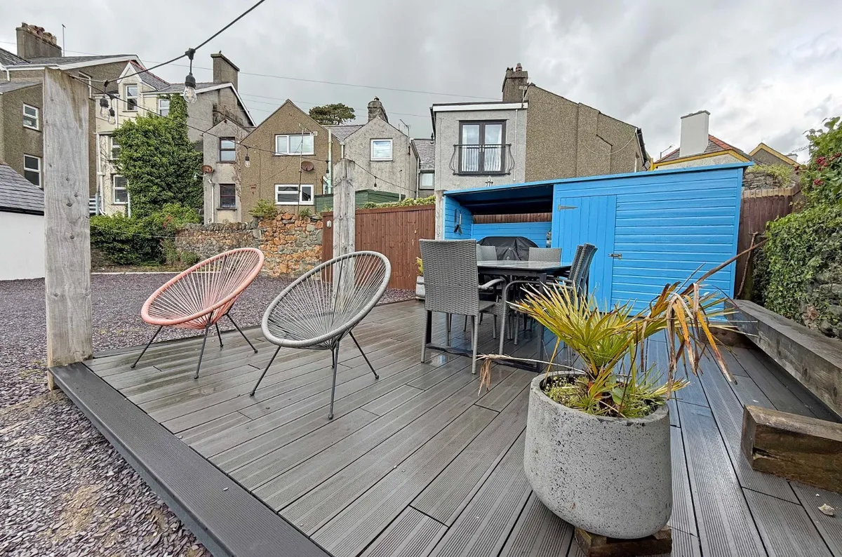 Cambrian Terrace, Criccieth, Gwynedd, LL52