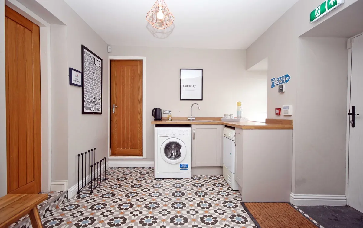Cambrian Terrace, Criccieth, Gwynedd, LL52