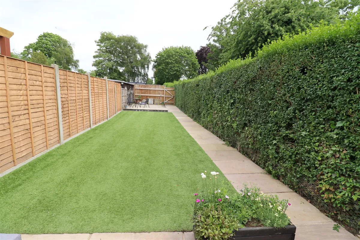 Elloughton Road, Elloughton