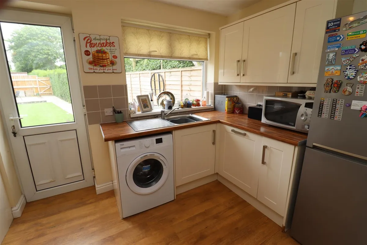 Elloughton Road, Elloughton