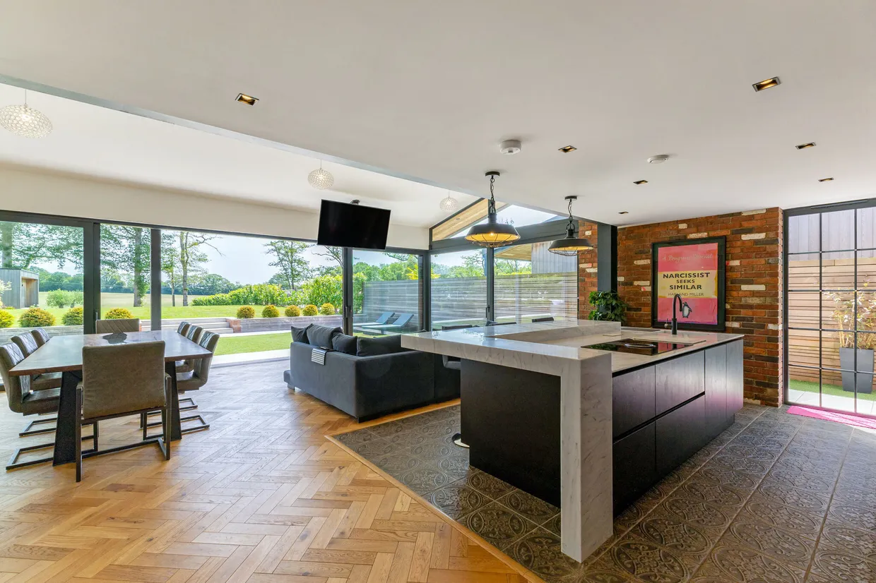 Deerlands Lane, Dunsfold, GU8 photo 2