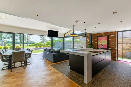 Deerlands Lane, Dunsfold, GU8