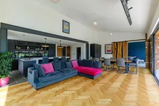 Deerlands Lane, Dunsfold, GU8 photo 5