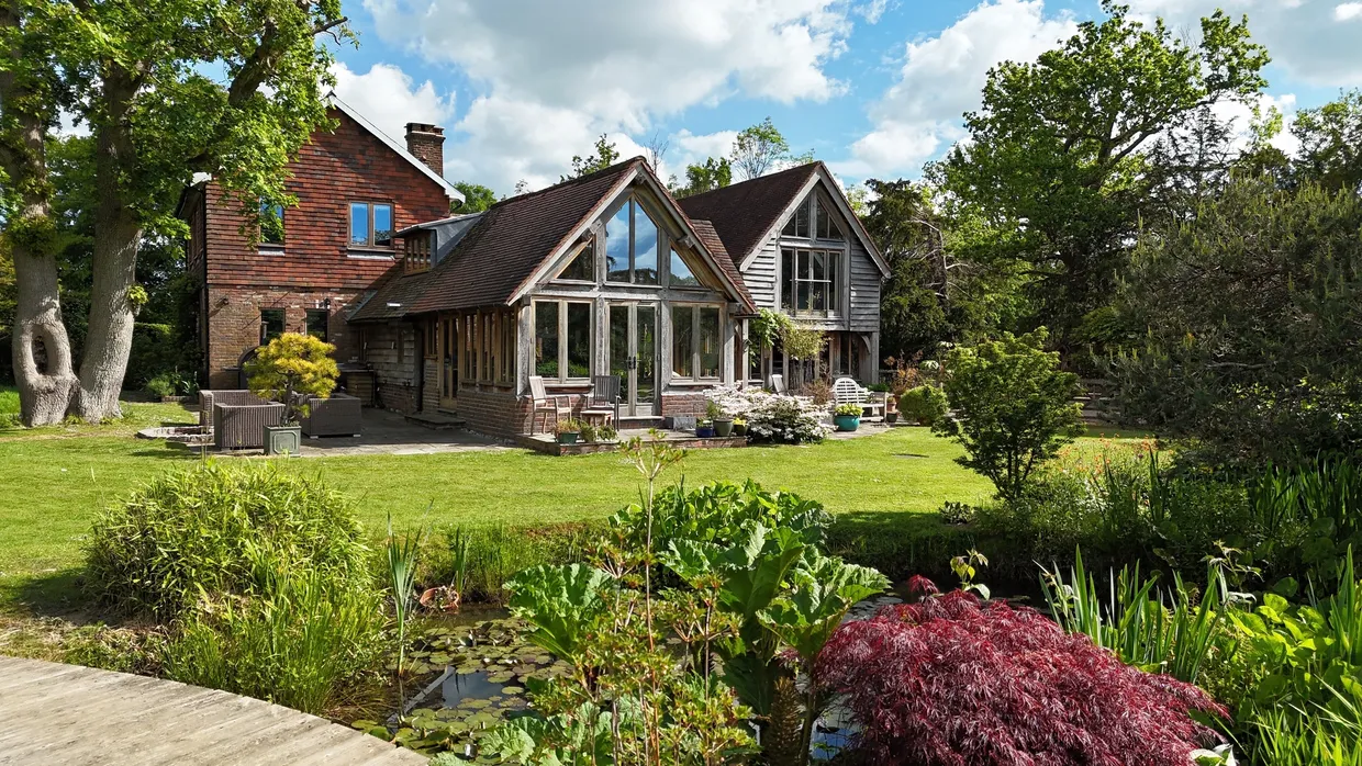 Rusper Road, Ifield, RH11 photo 1