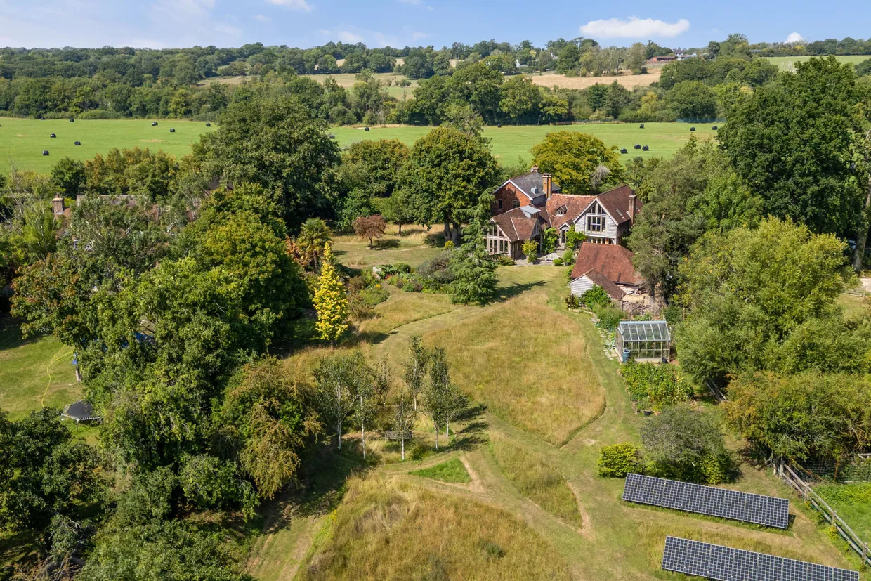 Rusper Road, Ifield, RH11 photo 3
