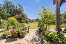 Rusper Road, Ifield, RH11 photo 4