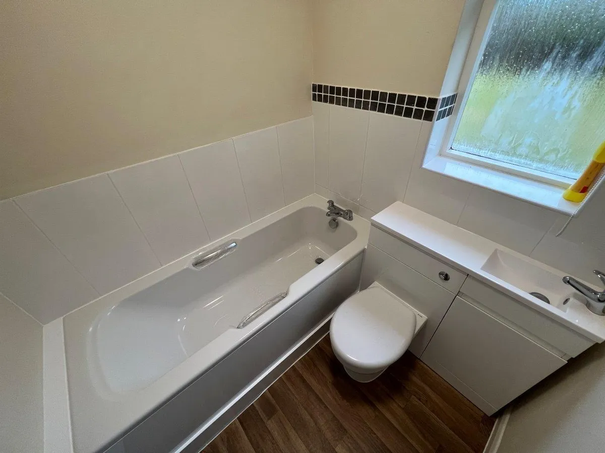 LIMES BUNGALOW, MIDDLE LANE, NETHER BROUGHTON