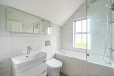 Barnett Wood Lane, Ashtead, KT21 photo 13