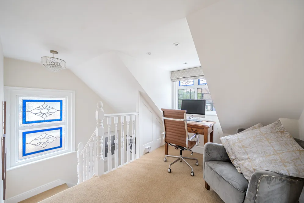 Barnett Wood Lane, Ashtead, KT21 photo 14