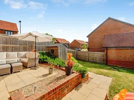 Thorn Way, Pease Pottage, Crawley thumb 2