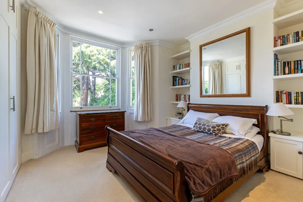 Adelaide Road, Teddington, TW11 photo 12