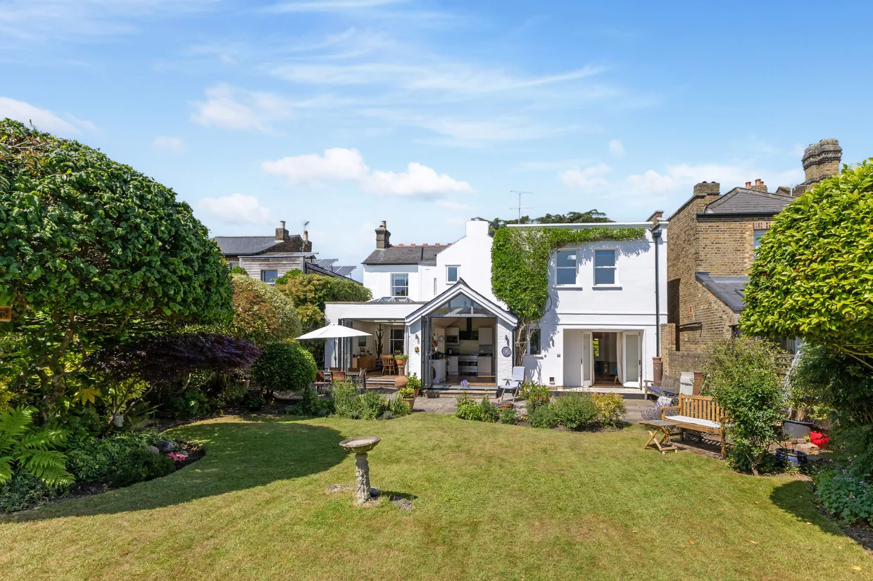Adelaide Road, Teddington, TW11 photo 15