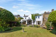 Adelaide Road, Teddington, TW11 photo 15