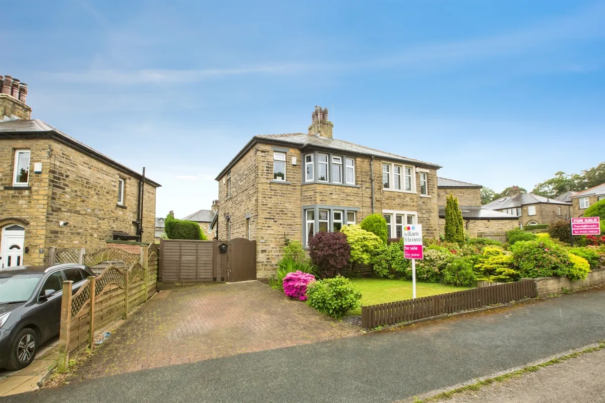Savile Drive, Halifax