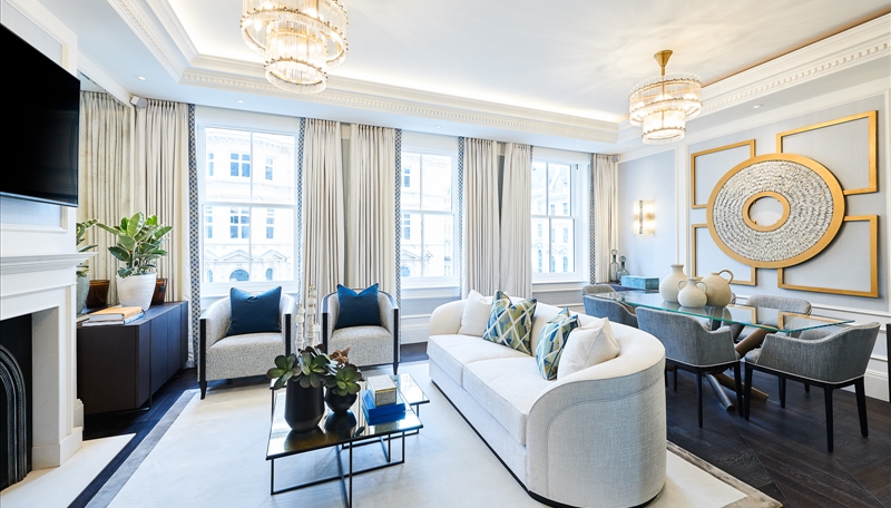 Luxury Two Bedroom Apartment To Let  W8  Juliet Balcony Image 2