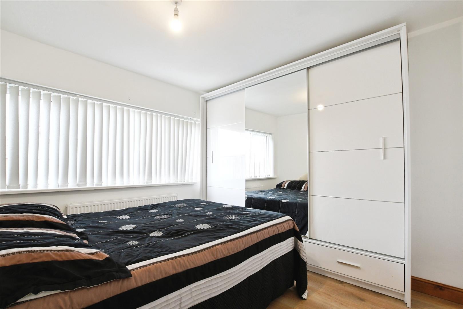 Tarran Avenue, Hull Image 11