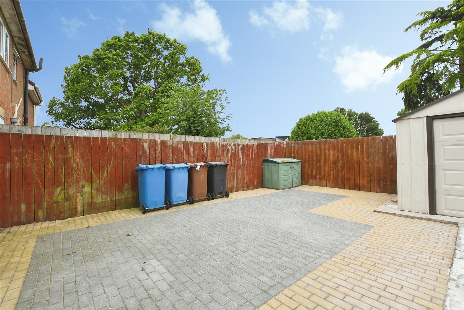 Tarran Avenue, Hull Image 18