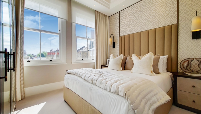 Luxury Two Bedroom Apartment To Let  W8  Juliet Balcony Image 8