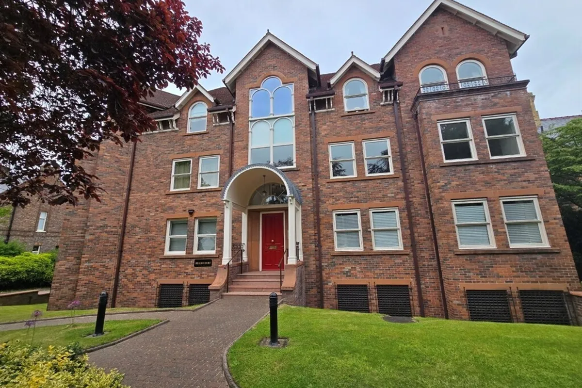 Hawthorn Lane, WILMSLOW