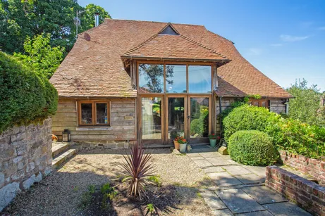 Sturt Road, HASLEMERE, GU27