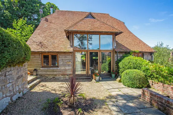 Sturt Road, HASLEMERE, GU27