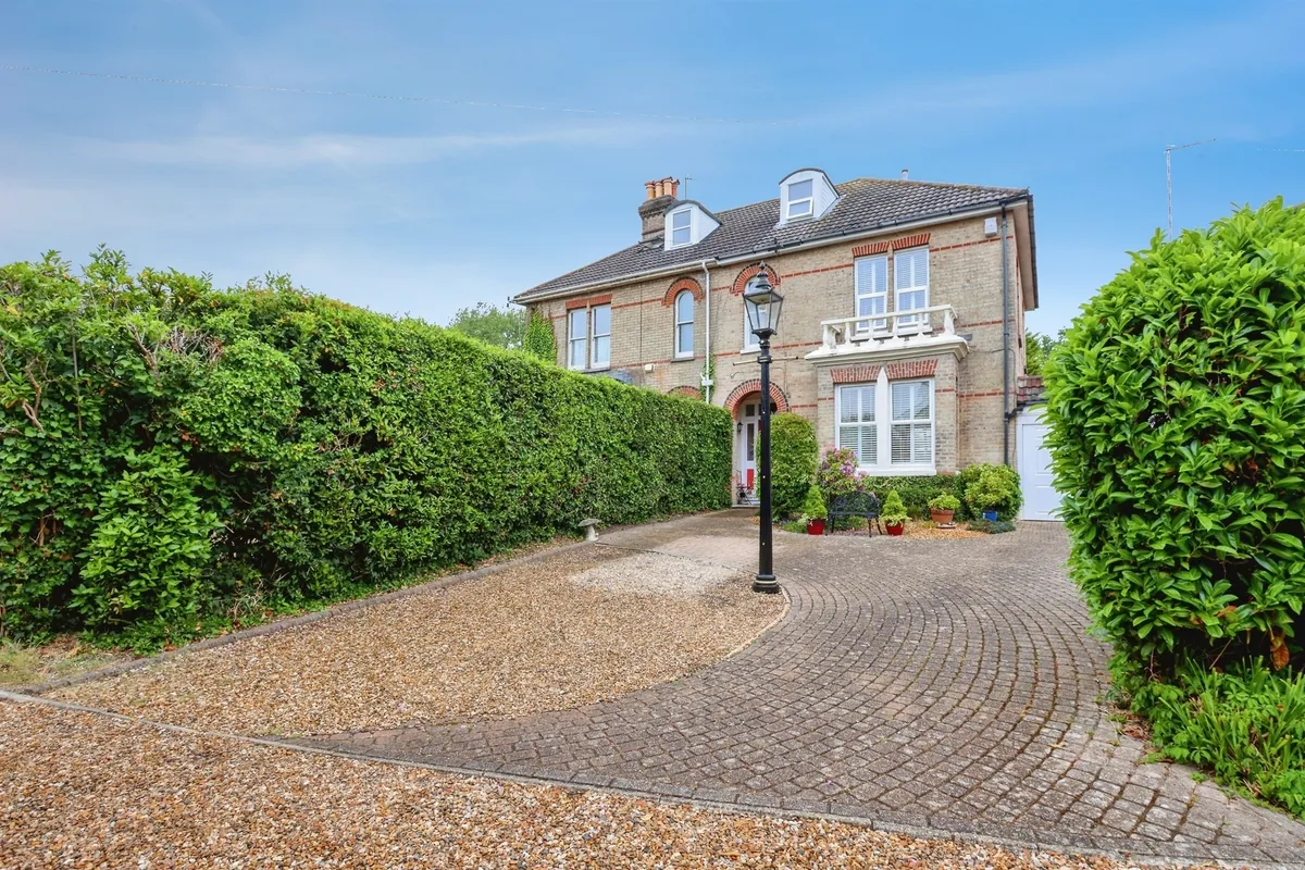 Charmouth Grove, Poole