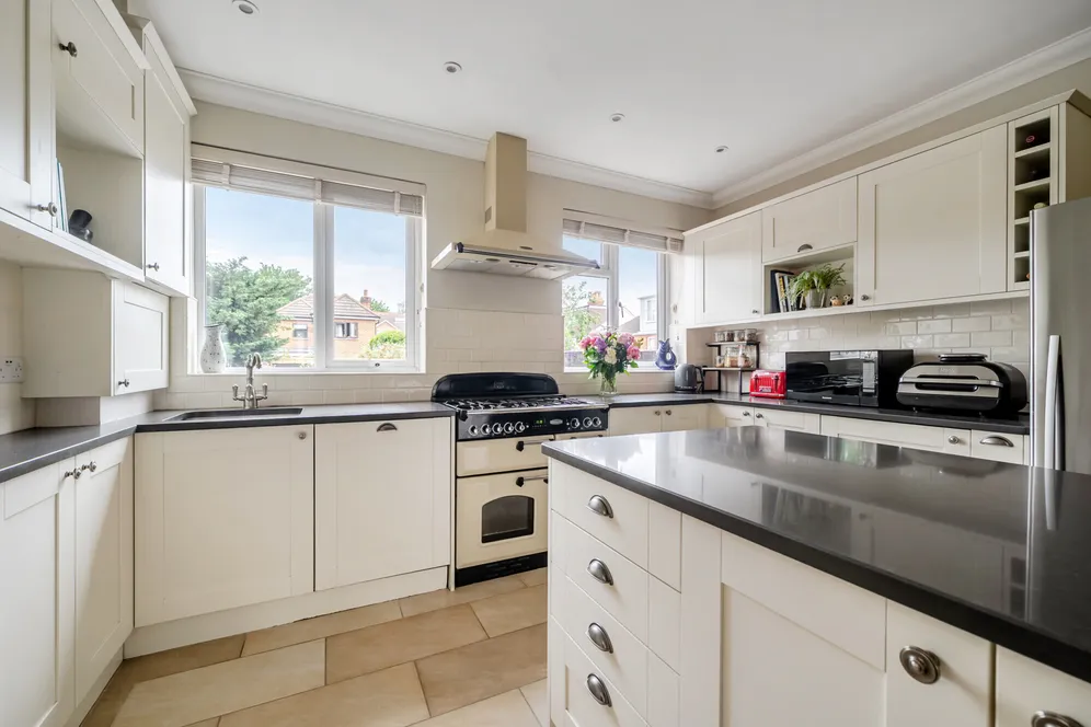 College Glen, Maidenhead, SL6 photo 6