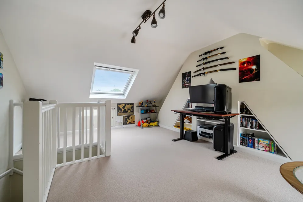 College Glen, Maidenhead, SL6 photo 10