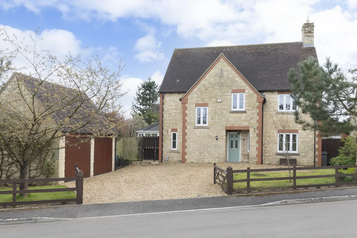 Smith Barry Road, Upper Rissington, Cheltenham, Gloucestershire, GL54