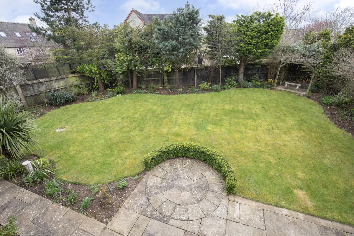 Smith Barry Road, Upper Rissington, Cheltenham, Gloucestershire, GL54