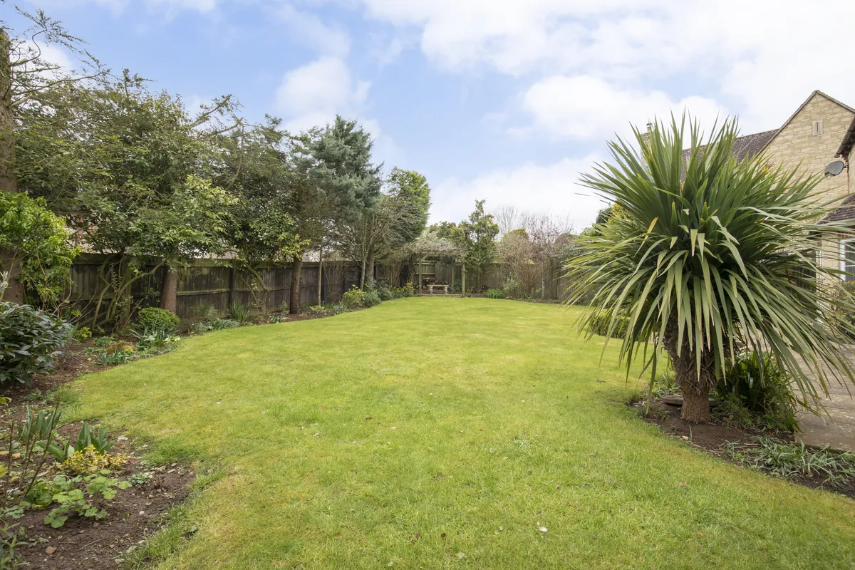 Smith Barry Road, Upper Rissington, Cheltenham, Gloucestershire, GL54