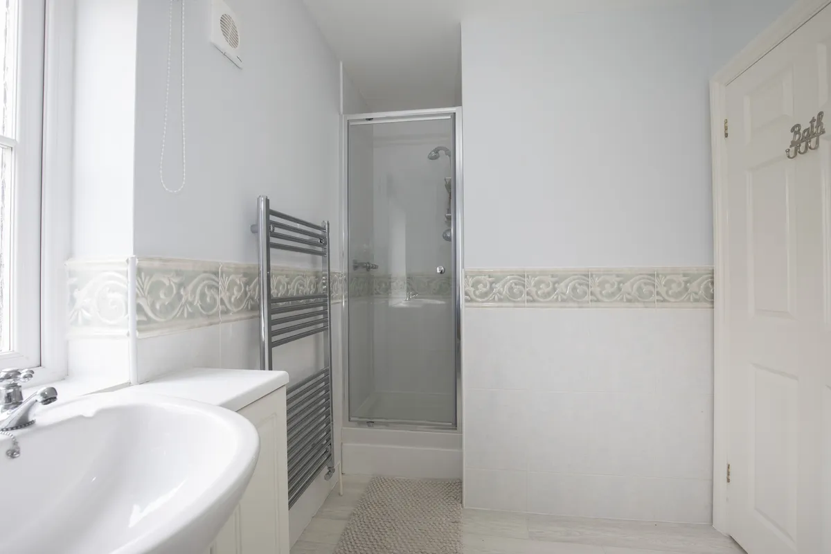 Smith Barry Road, Upper Rissington, Cheltenham, Gloucestershire, GL54