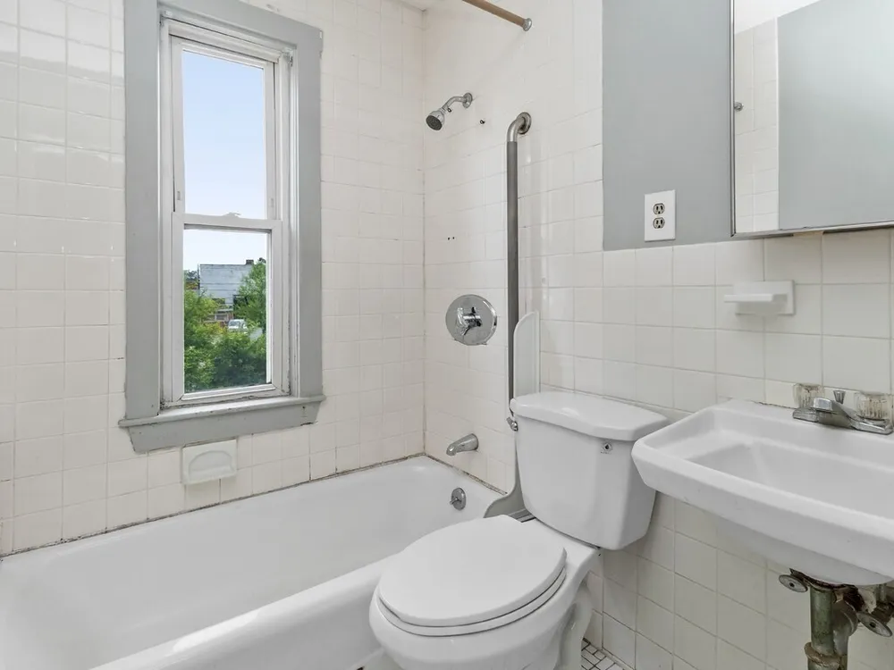 102-104 Harvard St, Waltham, MA 02453
