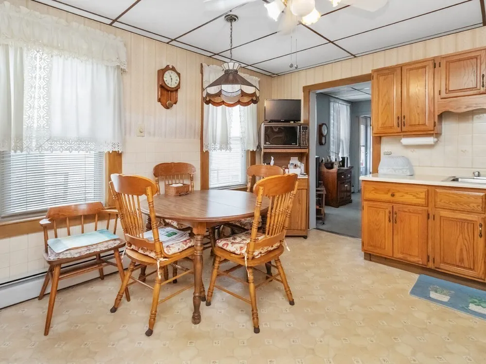 102-104 Harvard St, Waltham, MA 02453